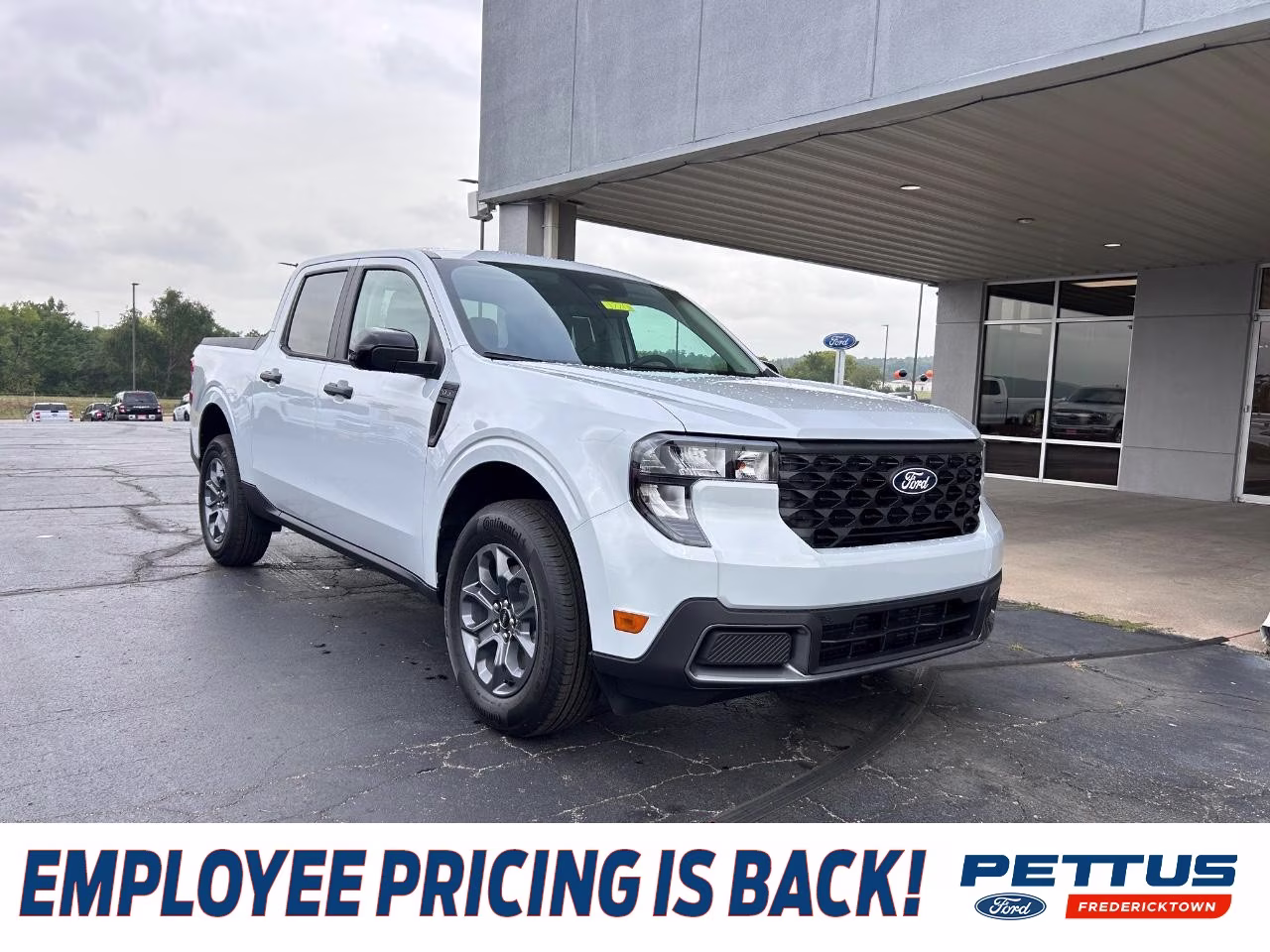 2025 Space White Metallic Ford Maverick XLT FWD Truck