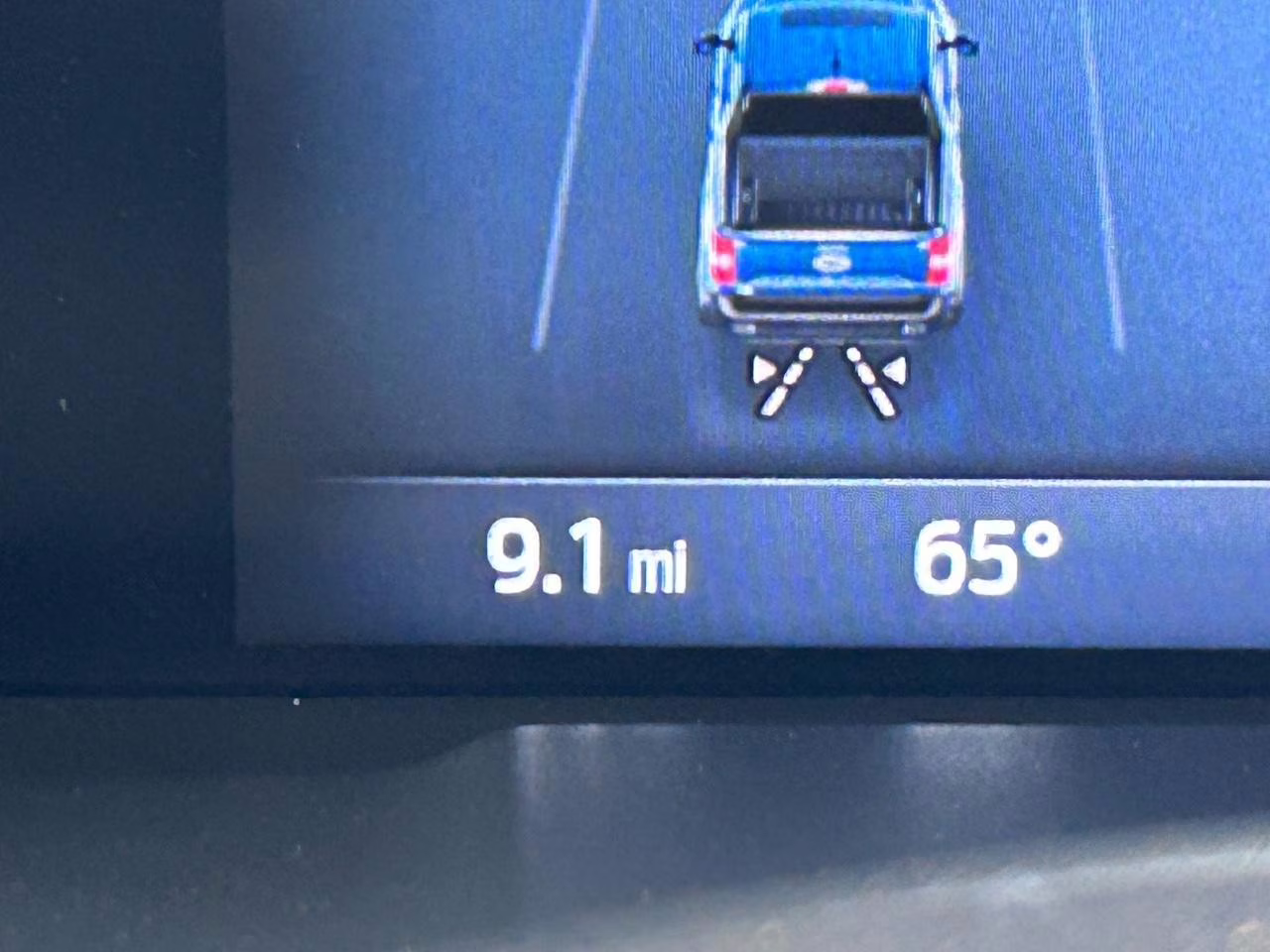 2025 Space White Metallic Ford Maverick XLT FWD Truck