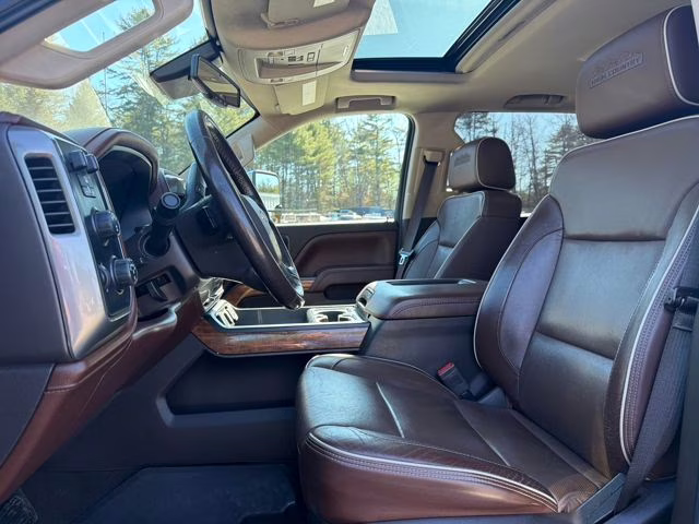 2019 Black Chevrolet Silverado 2500HD High Country 4X4 Truck