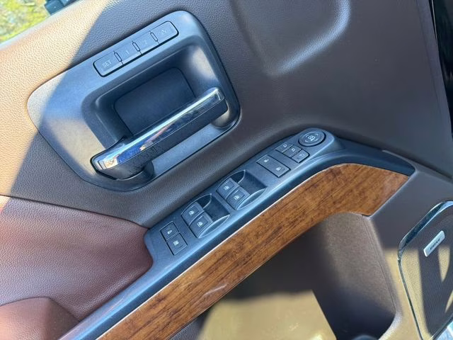 2019 Black Chevrolet Silverado 2500HD High Country 4X4 Truck