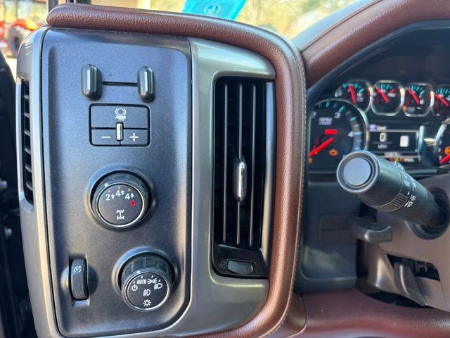 2019 Black Chevrolet Silverado 2500HD High Country 4X4 Truck