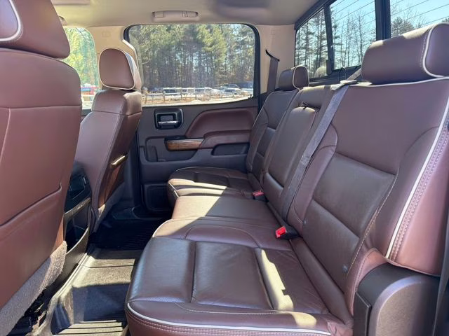 2019 Black Chevrolet Silverado 2500HD High Country 4X4 Truck