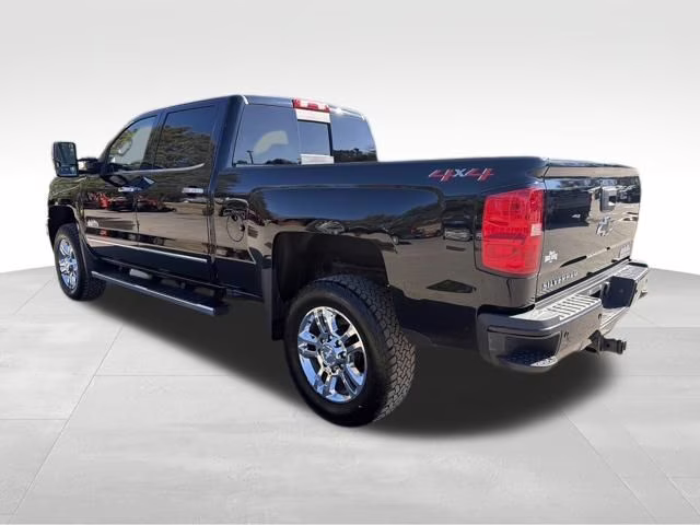 2019 Black Chevrolet Silverado 2500HD High Country 4X4 Truck