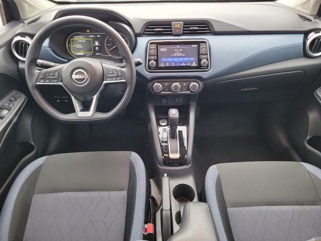 2025 Super Black Metallic Nissan Versa 1.6 SV FWD Sedan