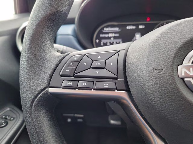 2025 Super Black Metallic Nissan Versa 1.6 SV FWD Sedan