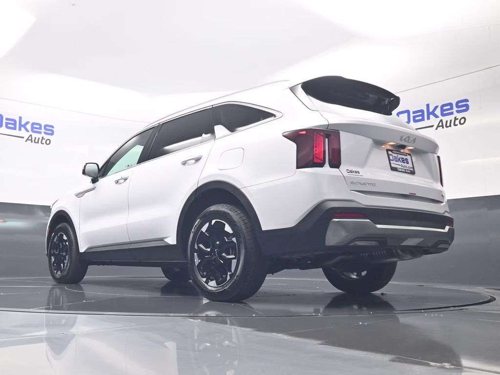 2026 Glacial White Pearl Kia Sorento S AWD SUV