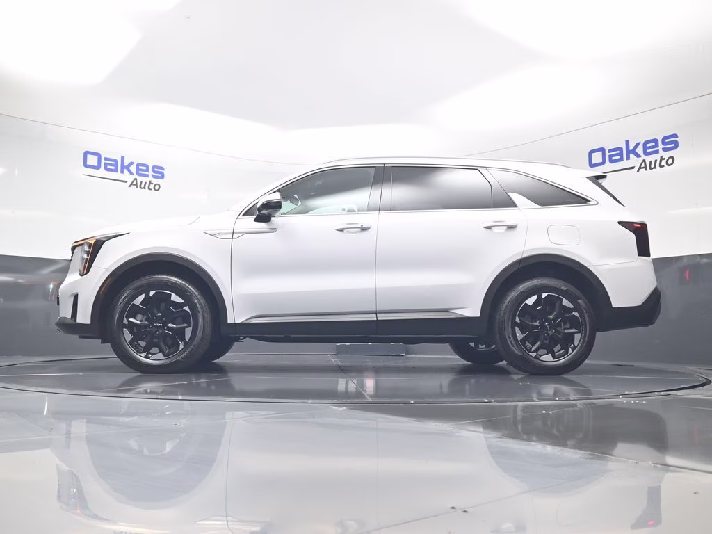 2026 Glacial White Pearl Kia Sorento S AWD SUV