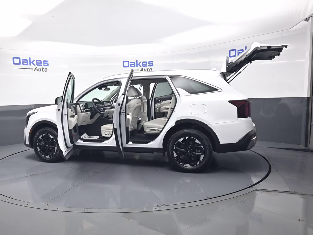 2026 Glacial White Pearl Kia Sorento S AWD SUV