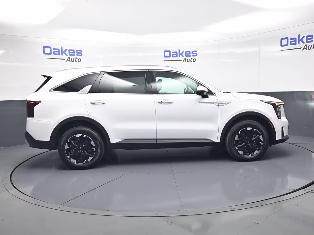 2026 Glacial White Pearl Kia Sorento S AWD SUV