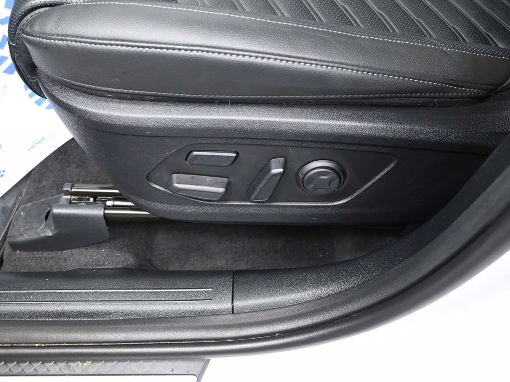 2026 Glacial White Pearl Kia Sorento X-Line SX Prestige AWD SUV