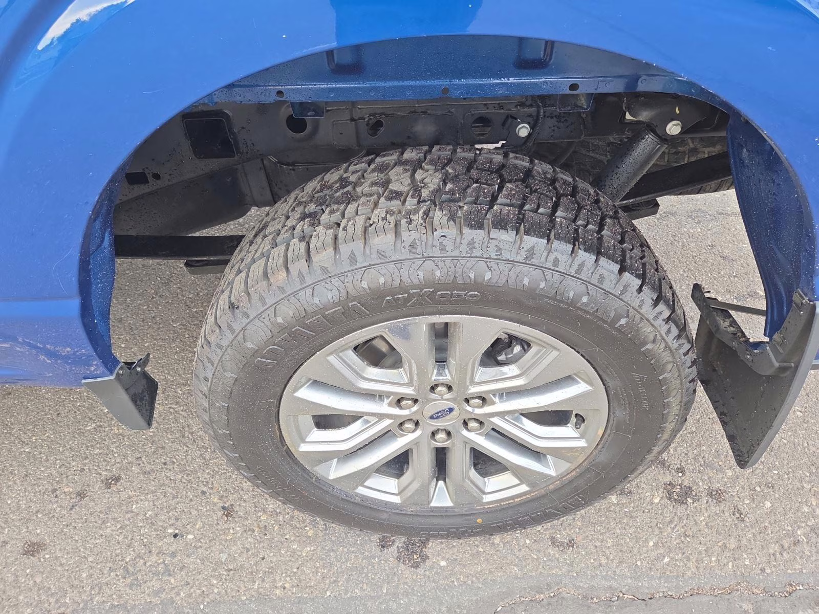 2025 Atlas Blue Ford F-150 LARIAT 4X4 Truck