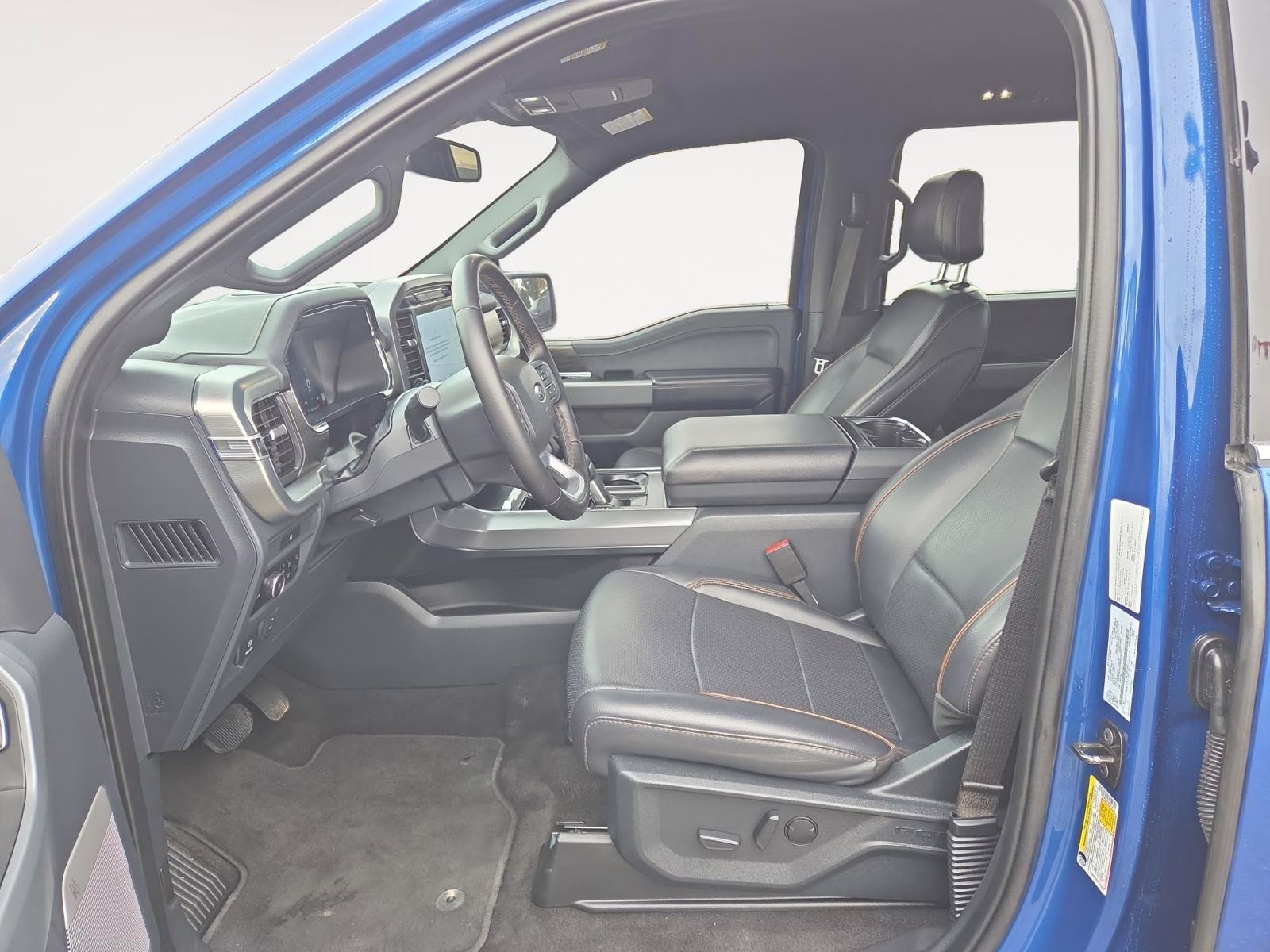 2025 Atlas Blue Ford F-150 LARIAT 4X4 Truck