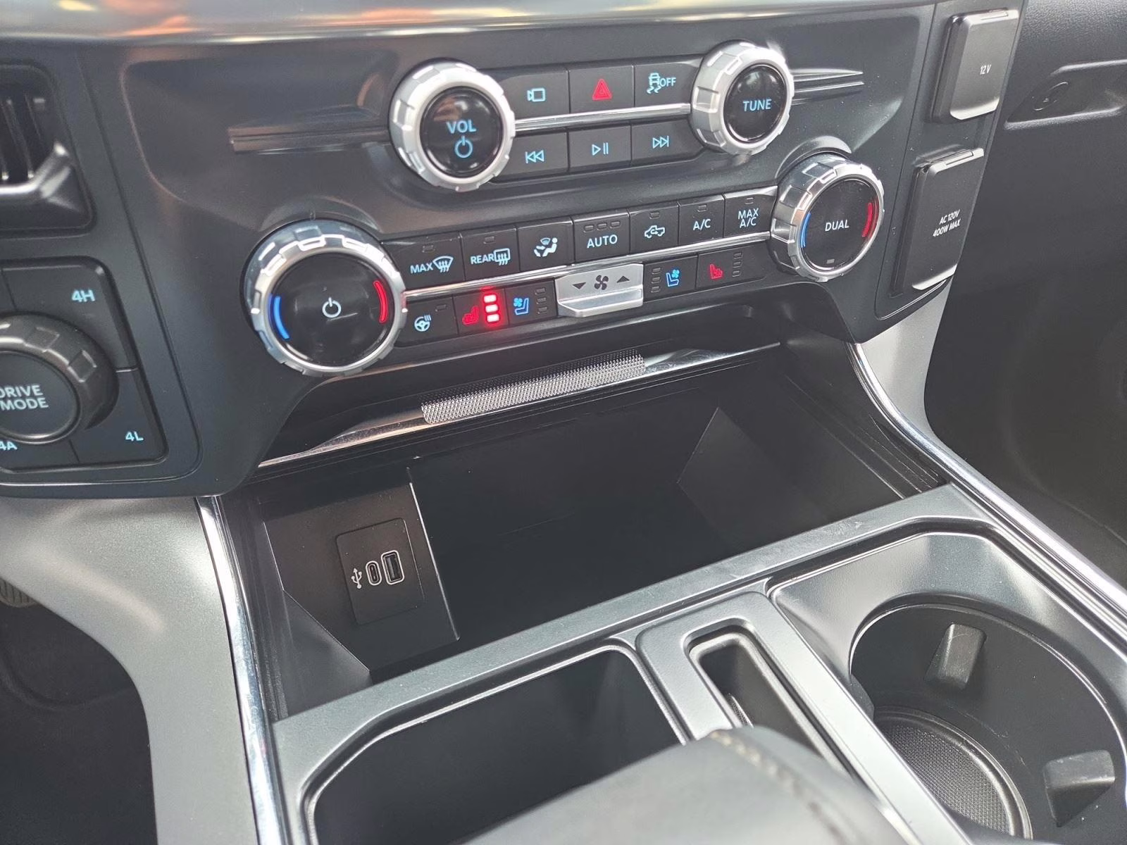 2025 Atlas Blue Ford F-150 LARIAT 4X4 Truck