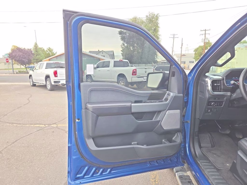 2025 Blue Ford F-150 Lariat 4X4 Truck