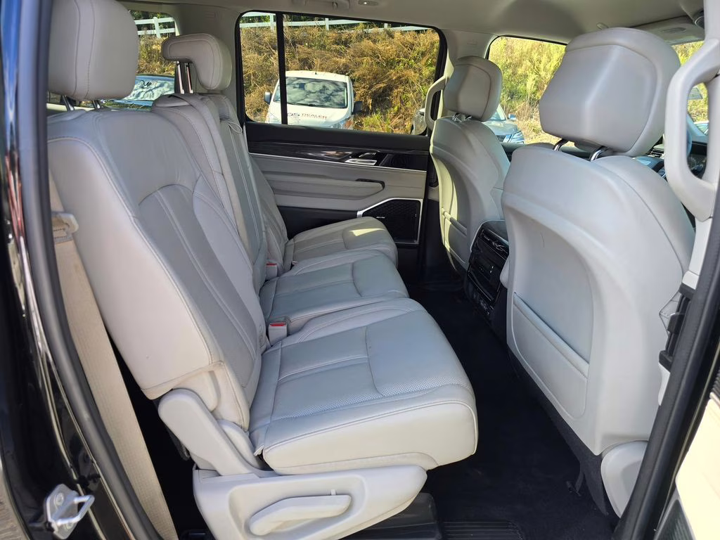 2022 Diamond Black Crystal Pearlcoat Jeep Wagoneer Series II 4X4 SUV