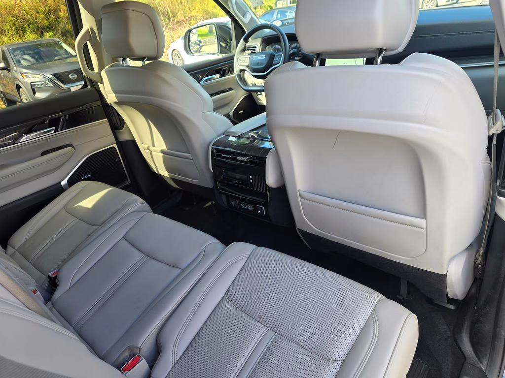 2022 Diamond Black Crystal Pearlcoat Jeep Wagoneer Series II 4X4 SUV