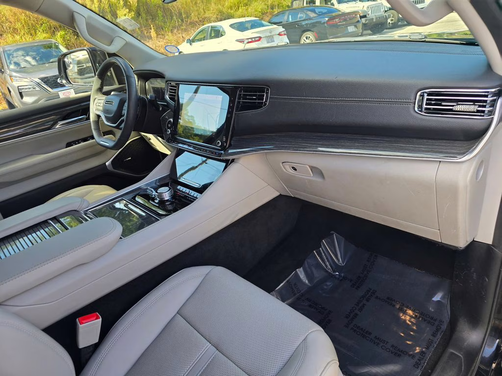 2022 Diamond Black Crystal Pearlcoat Jeep Wagoneer Series II 4X4 SUV