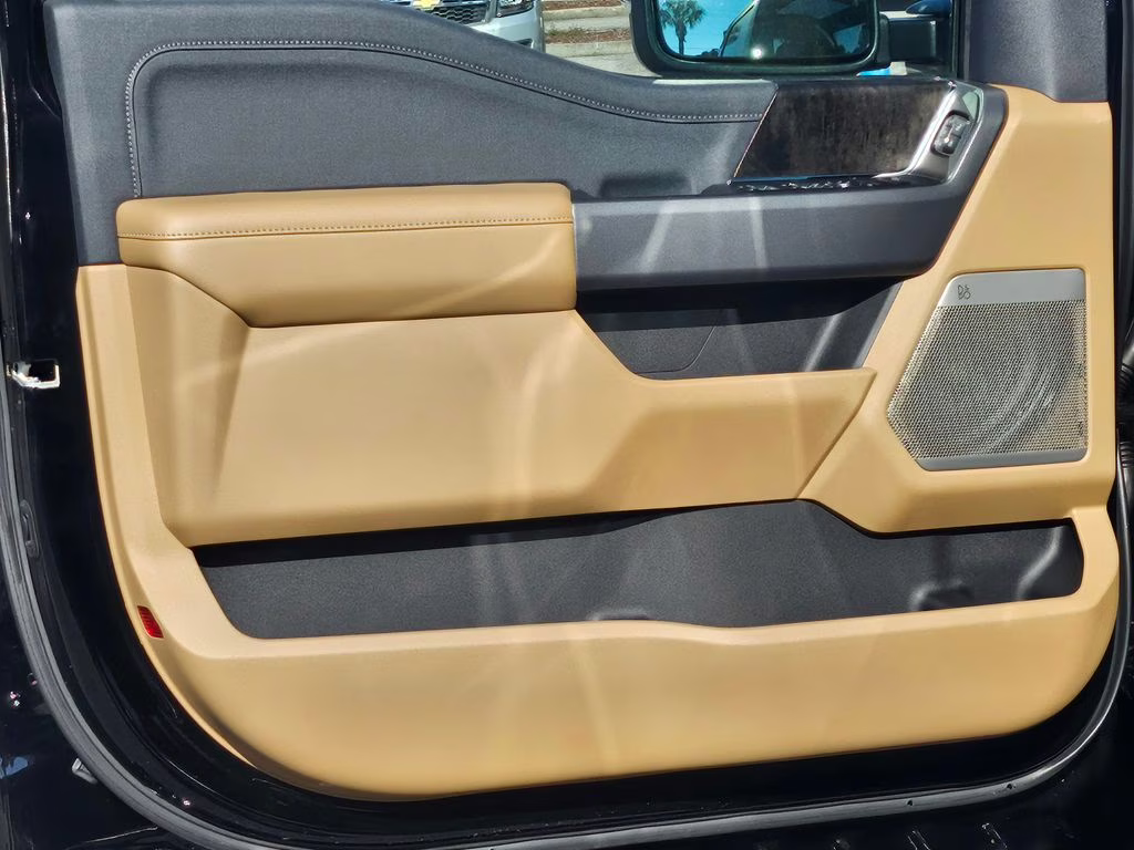 2026 Agate Black Metallic Ford Super Duty F-350 SRW Lariat 4X4 Truck