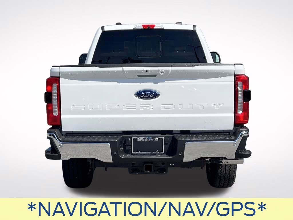 2025 Star White Metallic Tri-Coat Ford Super Duty F-350 SRW Lariat 4X4 Truck