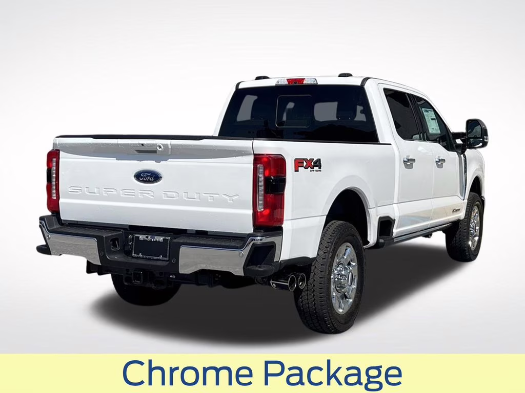 2025 Star White Metallic Tri-Coat Ford Super Duty F-350 SRW Lariat 4X4 Truck