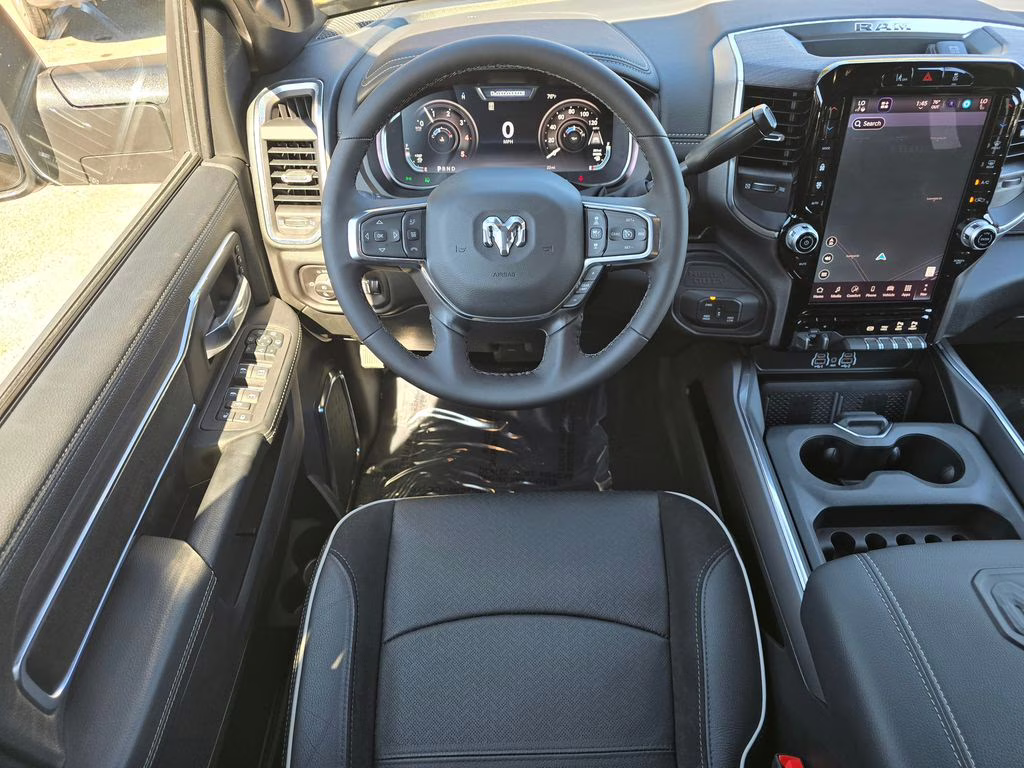 2026 Diamond Black Crystal Pearlcoat Ram 2500 Laramie 4X4 Truck