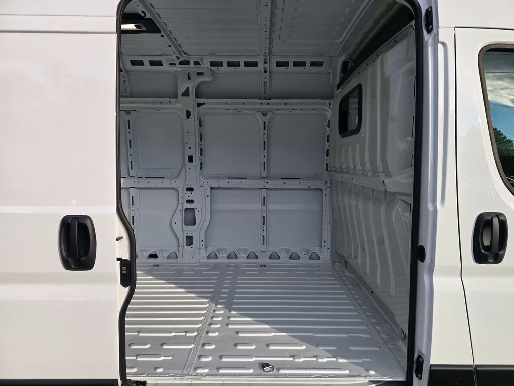 2026 Bright White Clearcoat Ram ProMaster 2500 High Roof FWD Van
