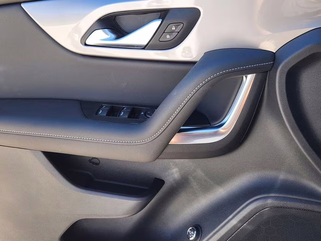 2025 Summit White Chevrolet Blazer LT FWD SUV