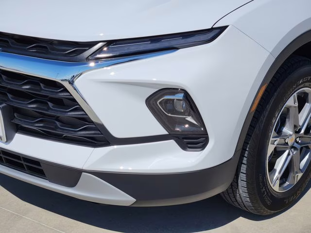 2025 Summit White Chevrolet Blazer LT FWD SUV