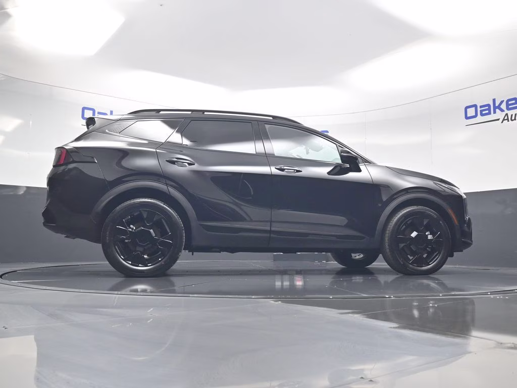 2026 Fusion Black Kia Sportage Hybrid X-Line AWD SUV