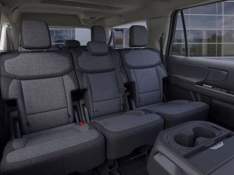 2025 Star White Metallic Tri-Coat Ford Expedition Max Active RWD SUV