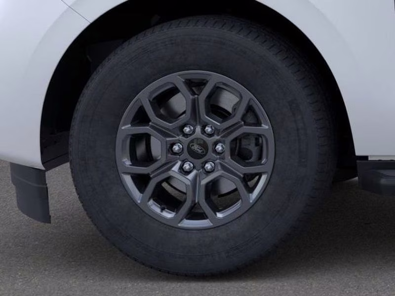 2025 Star White Metallic Tri-Coat Ford Expedition Max Active RWD SUV