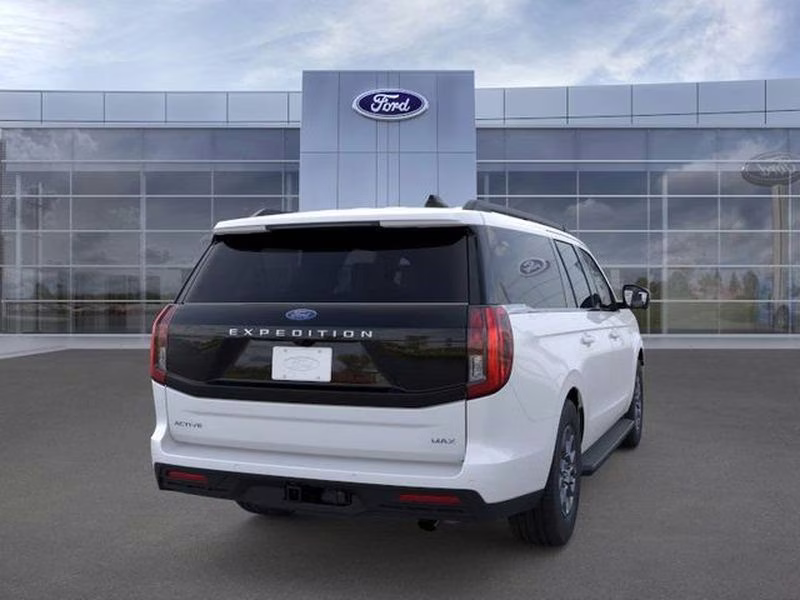 2025 Star White Metallic Tri-Coat Ford Expedition Max Active RWD SUV