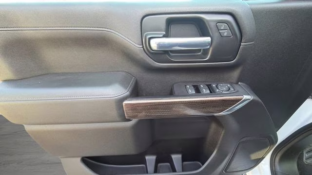 2020 Summit White Chevrolet Silverado 2500HD LT 4X4 Truck