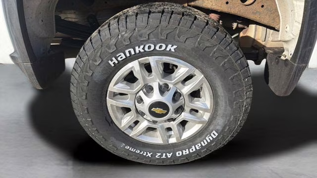 2020 Summit White Chevrolet Silverado 2500HD LT 4X4 Truck