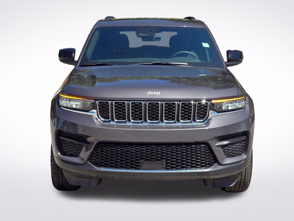 2025 Baltic Gray Metallic Clearcoat Jeep Grand Cherokee Laredo X 4X4 SUV