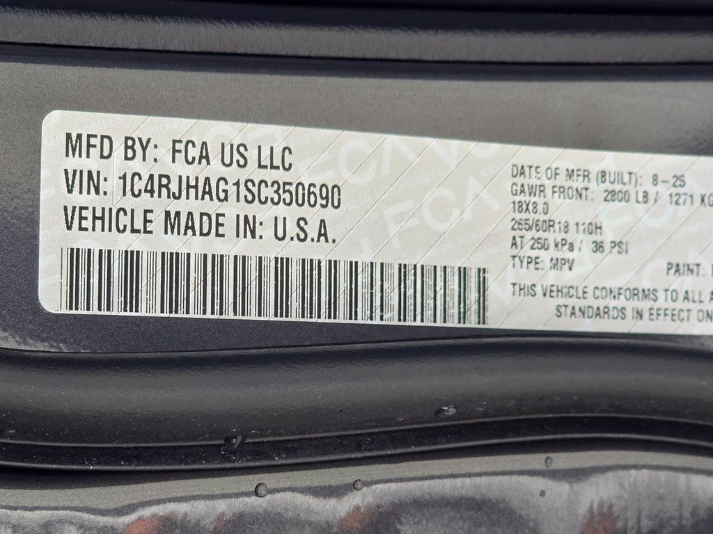 2025 Baltic Gray Metallic Clearcoat Jeep Grand Cherokee Laredo X 4X4 SUV