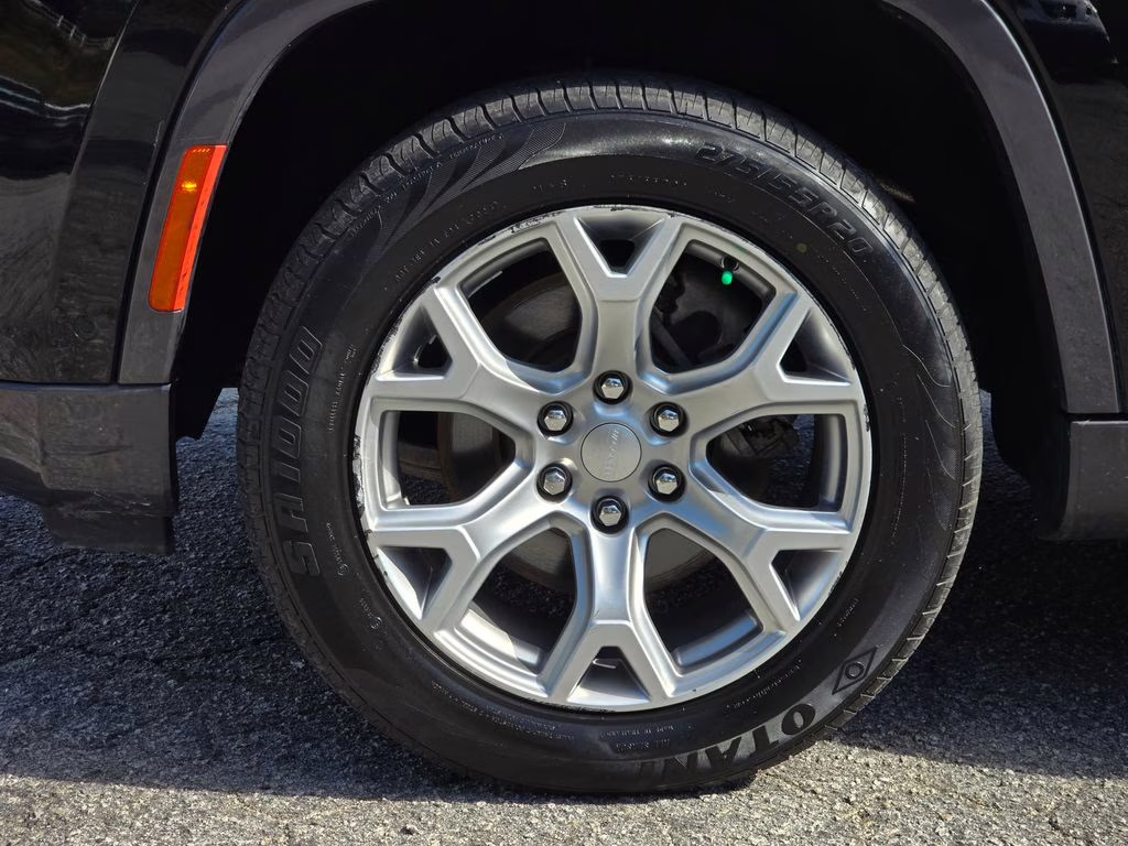 2022 Diamond Black Crystal Pearlcoat Jeep Wagoneer Series II 4X4 SUV