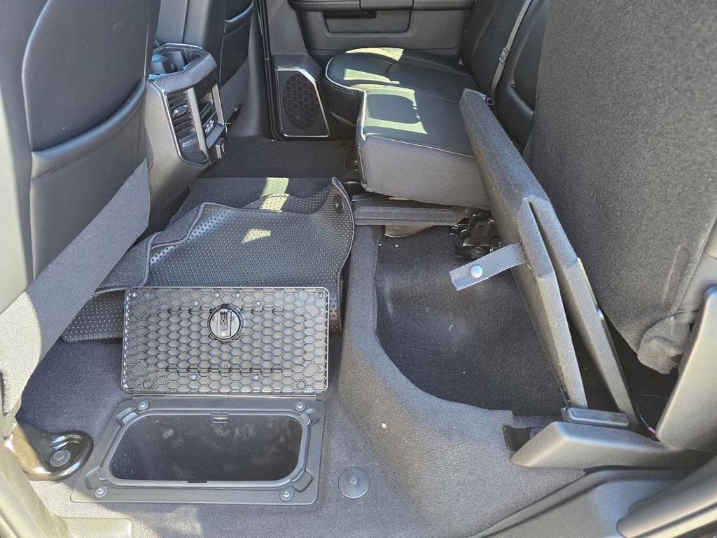 2026 Diamond Black Crystal Pearlcoat Ram 2500 Laramie 4X4 Truck