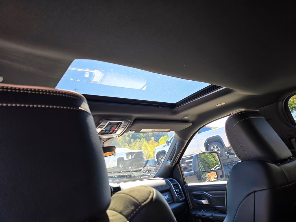 2026 Diamond Black Crystal Pearlcoat Ram 2500 Laramie 4X4 Truck