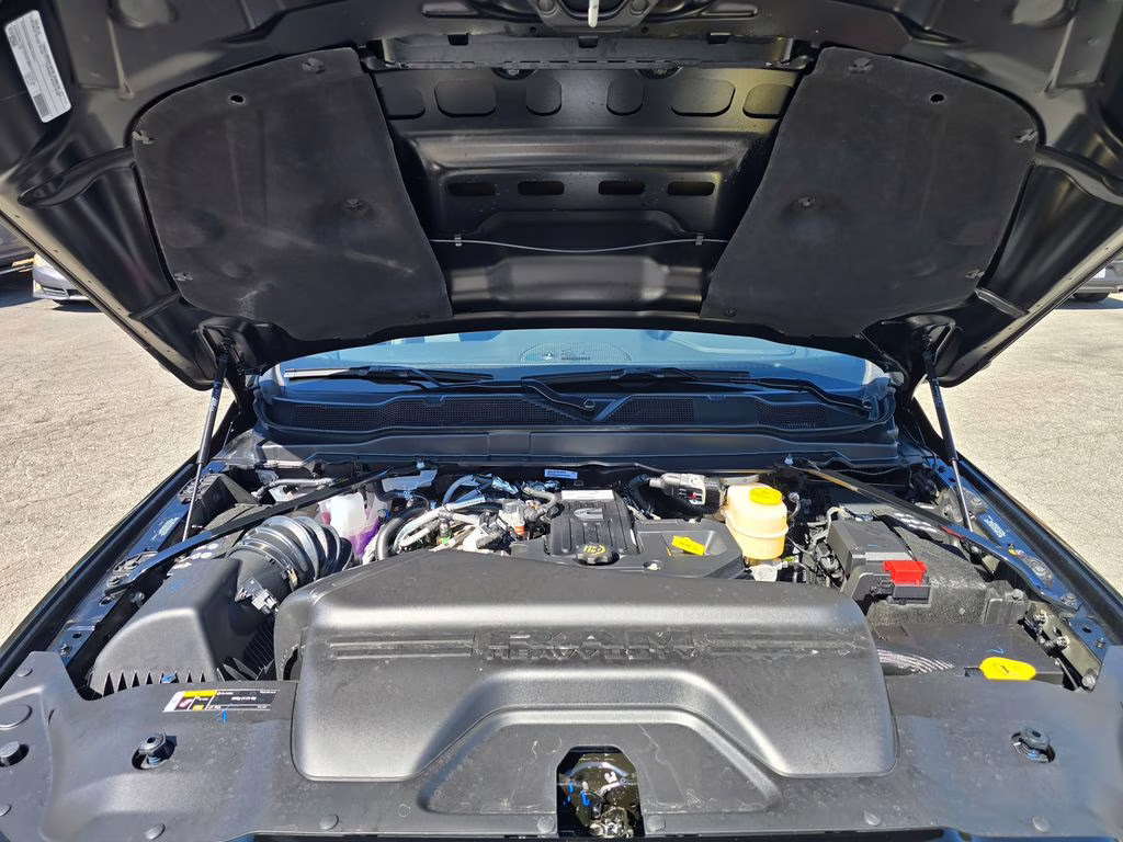 2026 Diamond Black Crystal Pearlcoat Ram 2500 Laramie 4X4 Truck