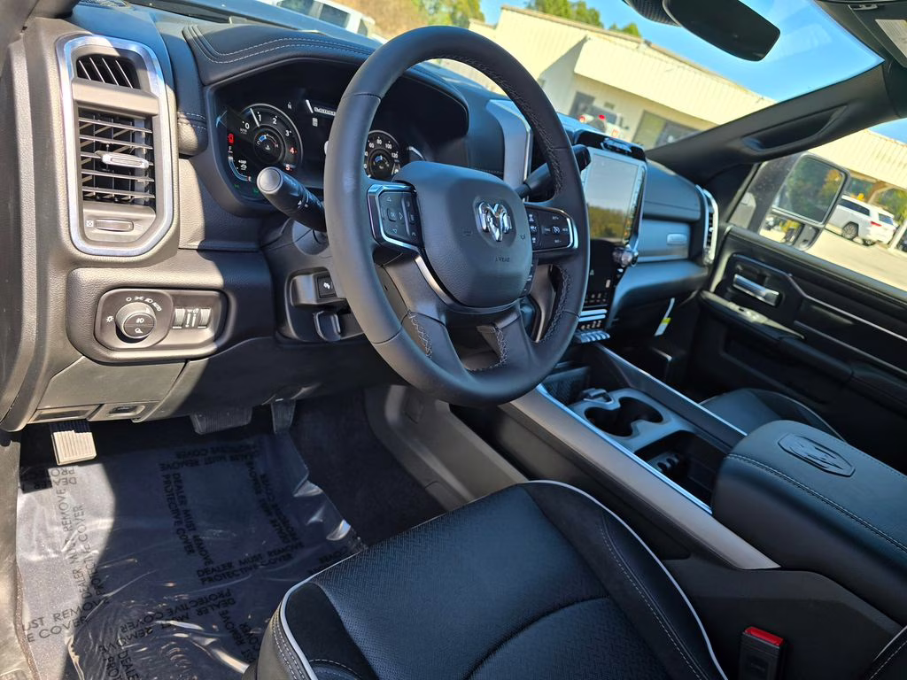 2026 Diamond Black Crystal Pearlcoat Ram 2500 Laramie 4X4 Truck