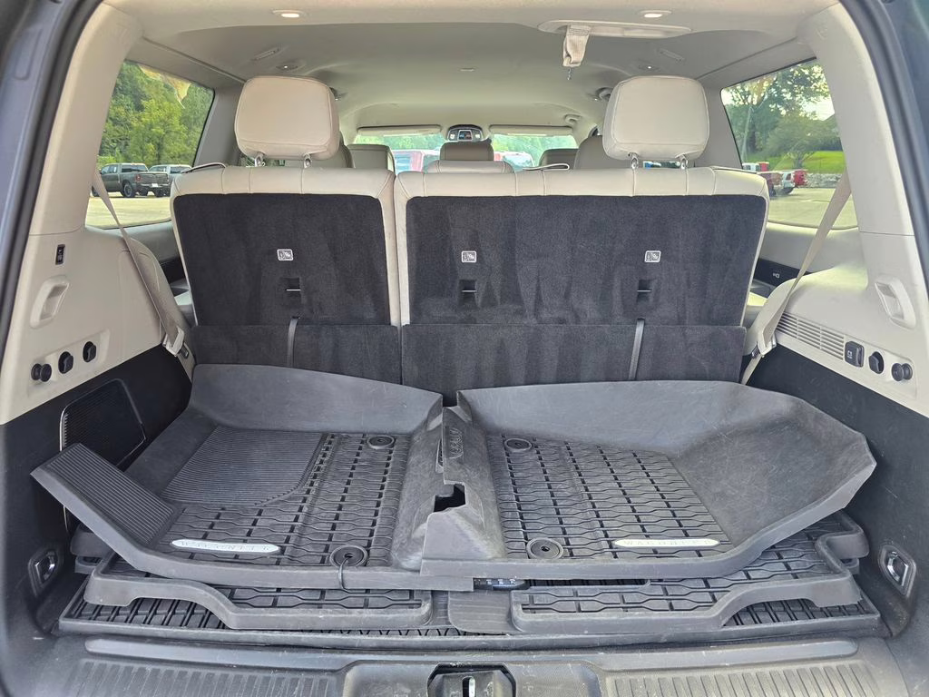 2022 Diamond Black Crystal Pearlcoat Jeep Wagoneer Series II 4X4 SUV