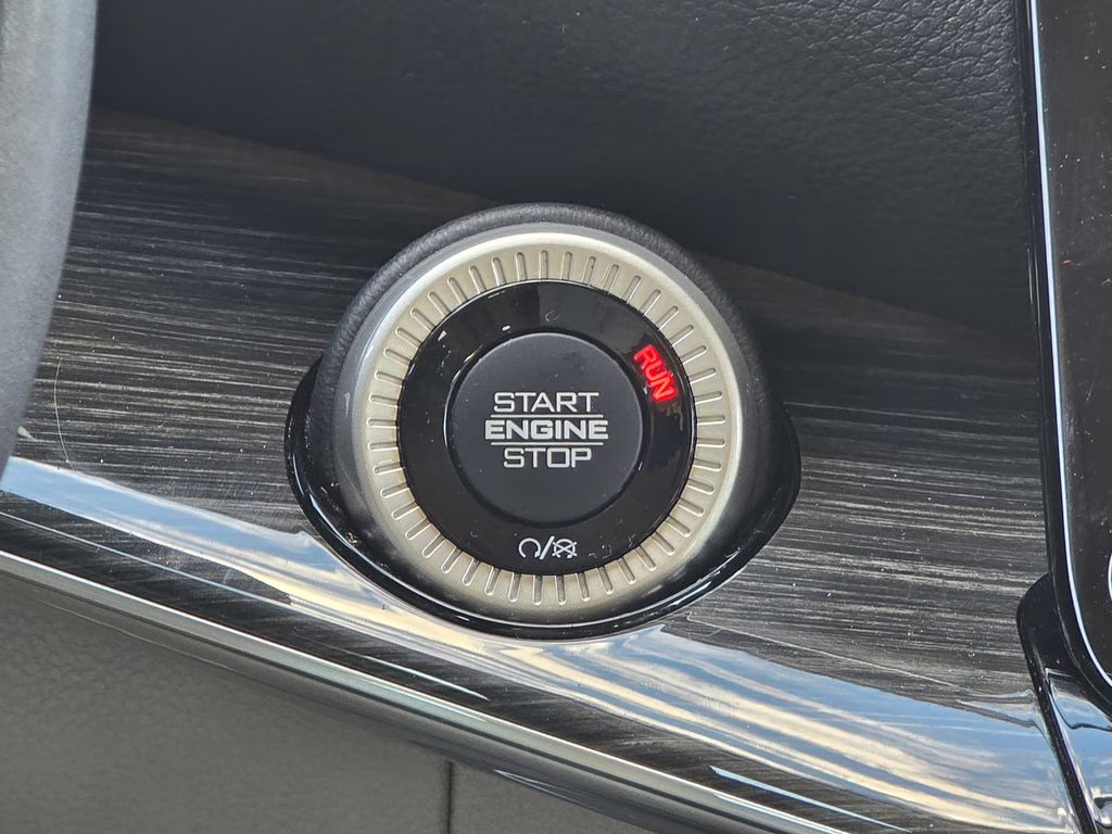 2022 Diamond Black Crystal Pearlcoat Jeep Wagoneer Series II 4X4 SUV