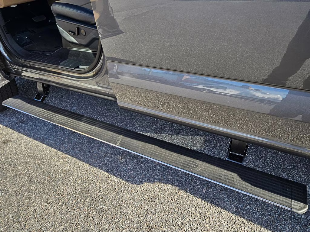 2026 Carbonized Gray Metallic Ford Super Duty F-250 SRW Lariat 4X4 Truck