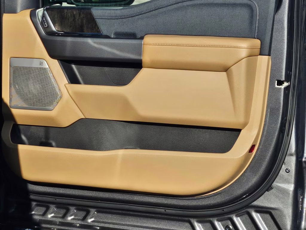 2026 Carbonized Gray Metallic Ford Super Duty F-250 SRW Lariat 4X4 Truck