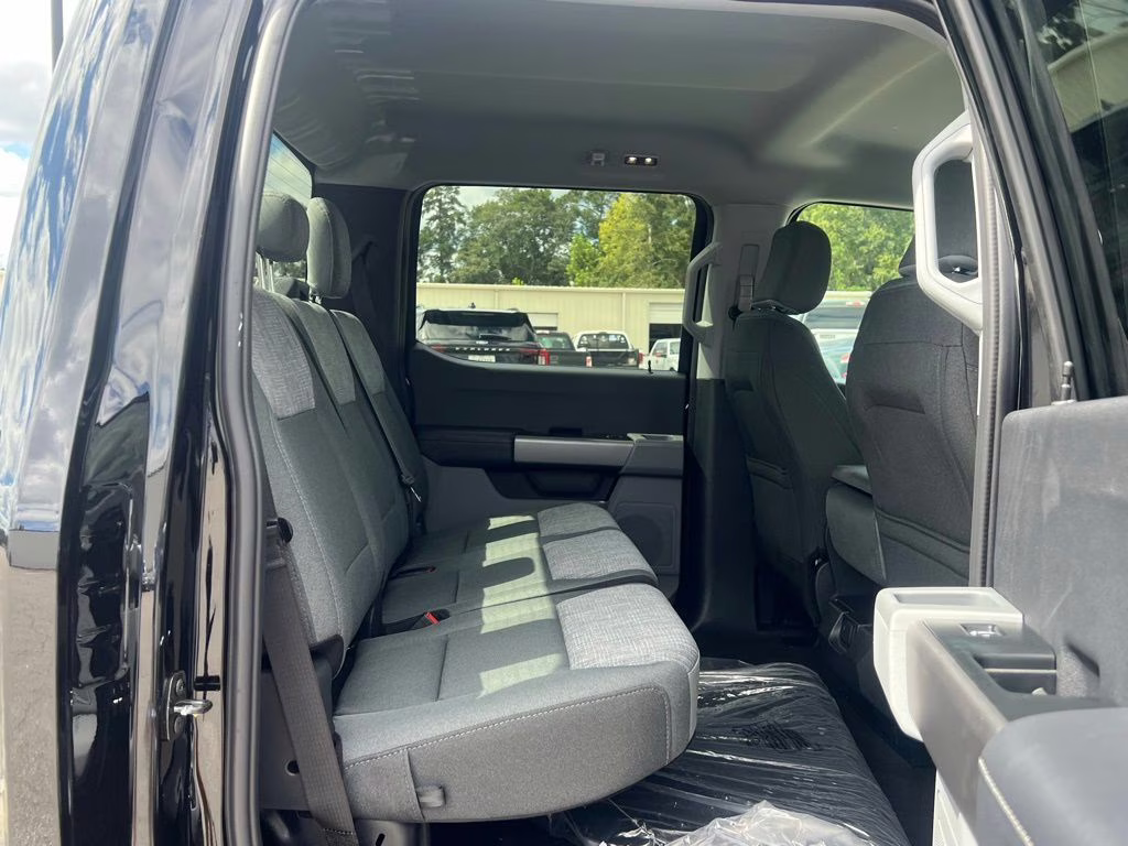 2026 Agate Black Metallic Ford Super Duty F-250 SRW XLT 4X4 Truck