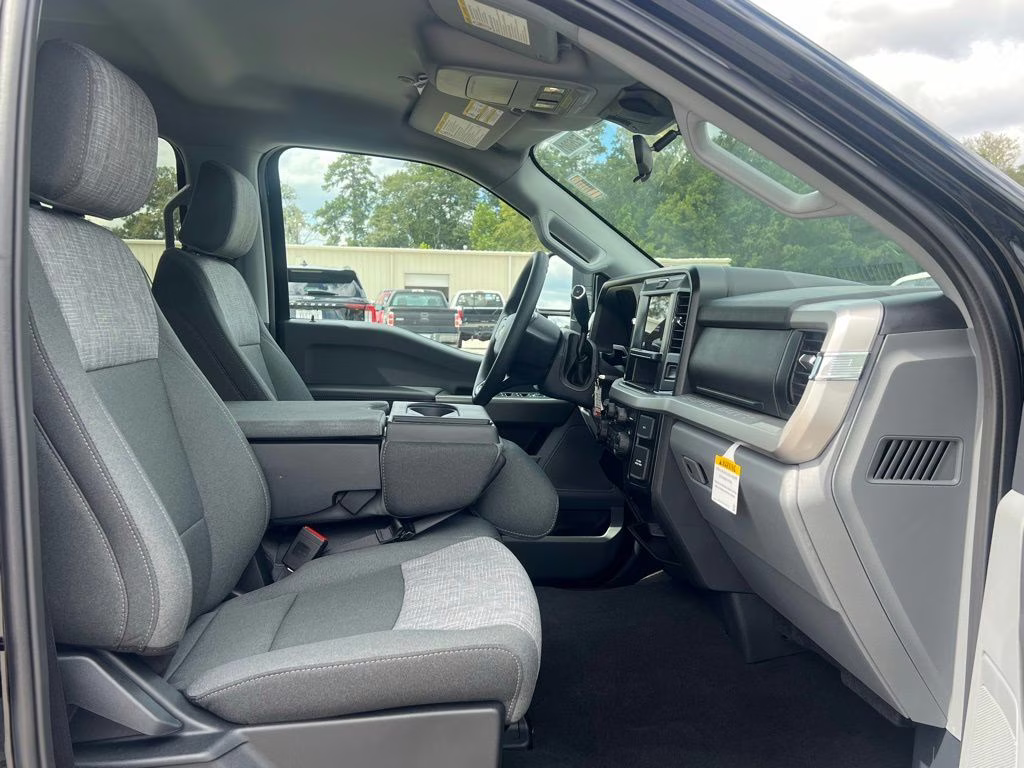 2026 Agate Black Metallic Ford Super Duty F-250 SRW XLT 4X4 Truck