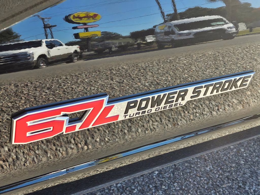 2026 Agate Black Metallic Ford Super Duty F-350 SRW Lariat 4X4 Truck