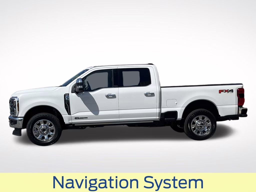 2025 Star White Metallic Tri-Coat Ford Super Duty F-350 SRW Lariat 4X4 Truck
