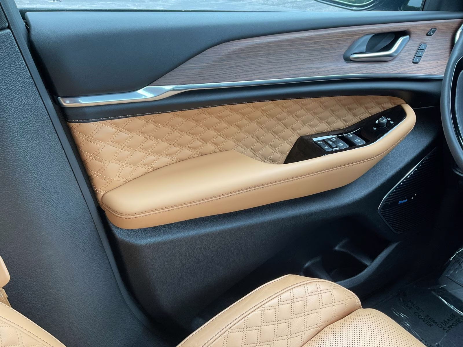 2024 Diamond Black Crystal Pearlcoat Jeep Grand Cherokee Summit 4xe 4X4 SUV